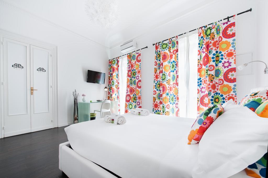 Bed and breakfast White