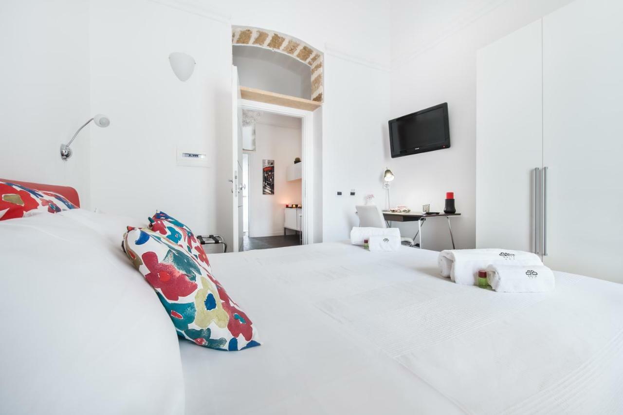 White Bed and breakfast 5*